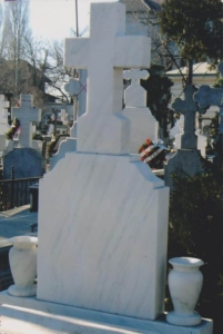 monument-marmura-687x1024