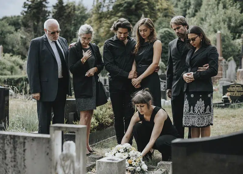 blog-funeral-mourners pompe funebre sector 5